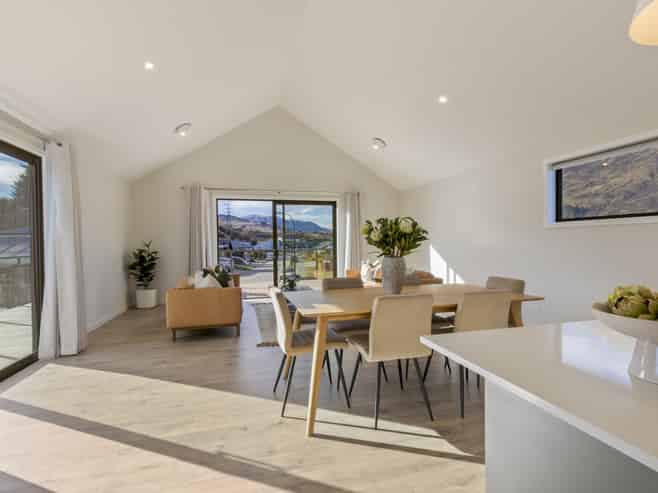 19 Walton Way, Lake Hayes Estate