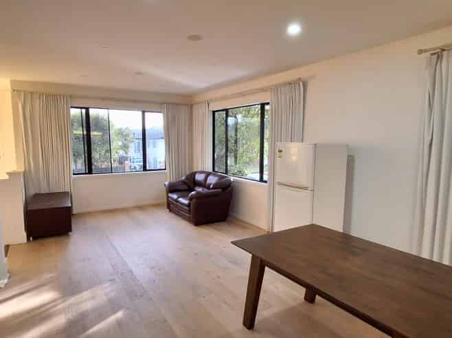 1 Classic Grove, Bayview