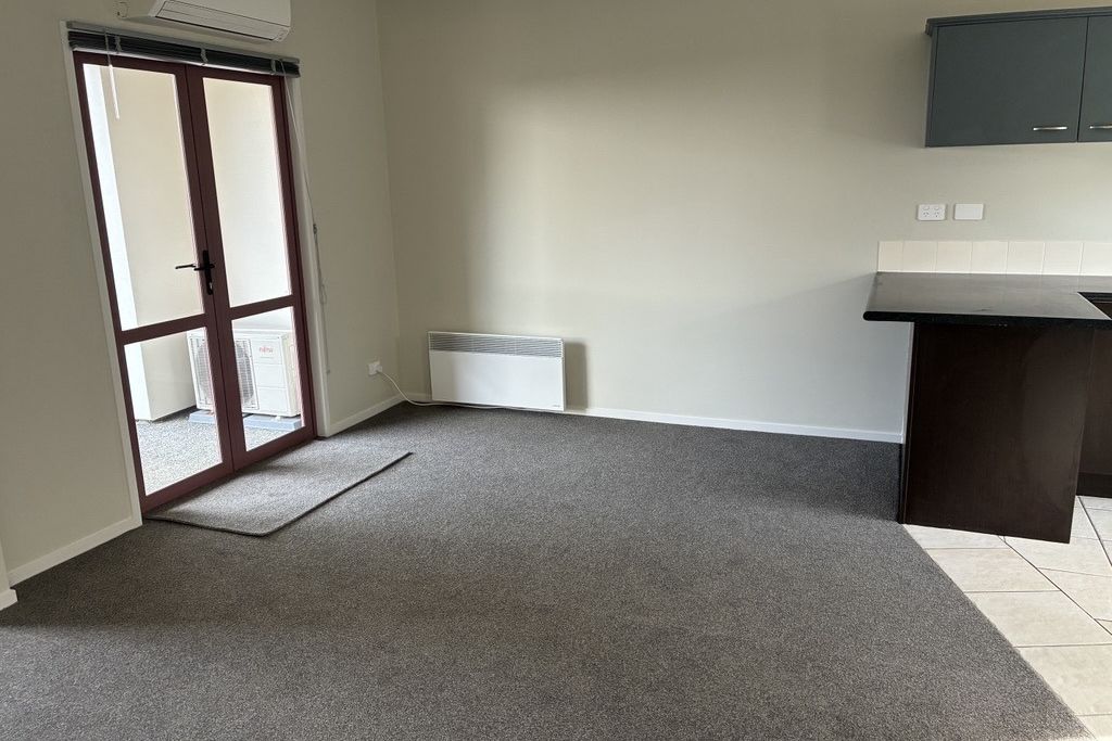 Freshly Renovated Family Home in a Convenient Location - Vista 3