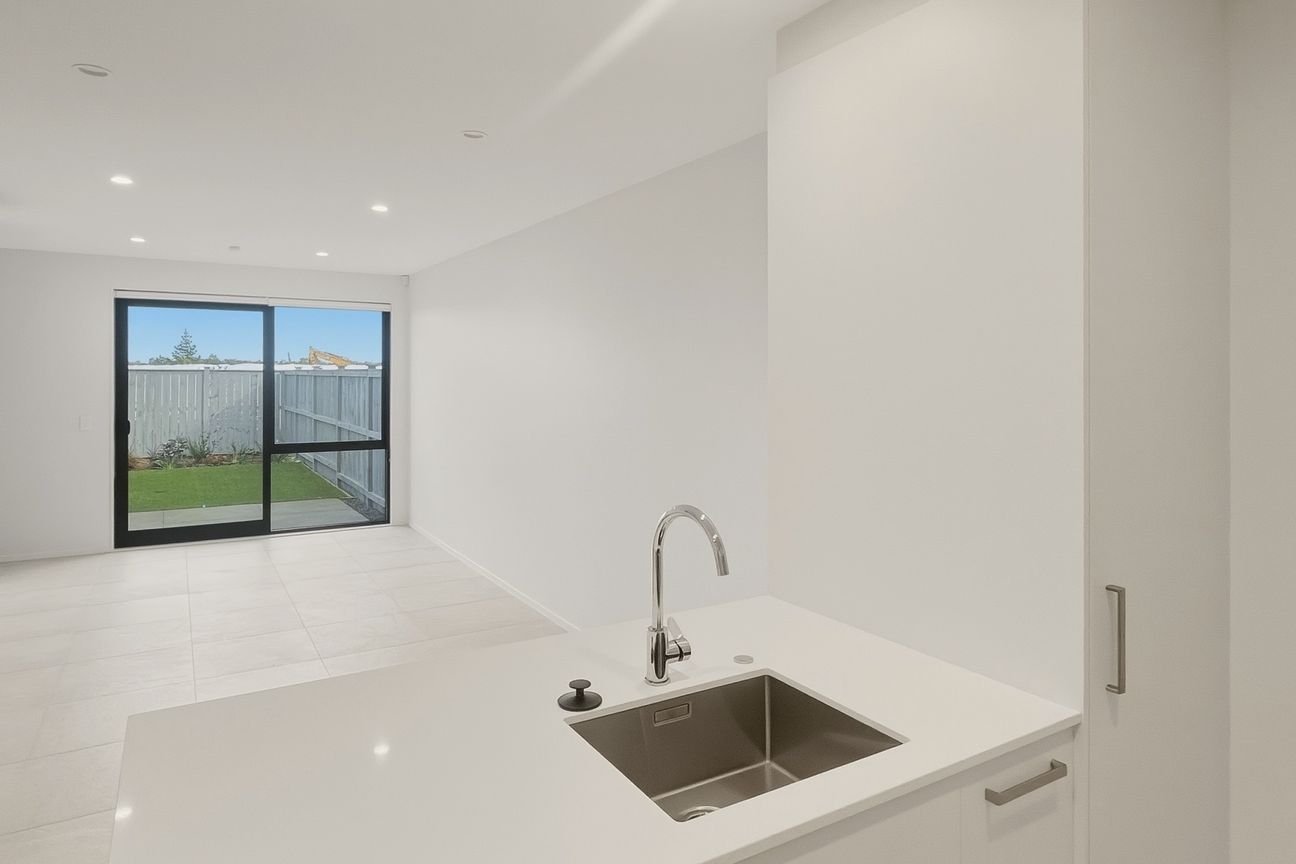 Modern 2 bedroom townhouse in Park Estate, Karaka! - Widok 2