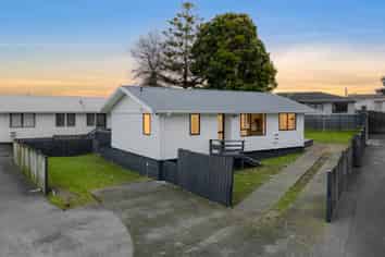 1/63 Palmers Road, Clendon Park