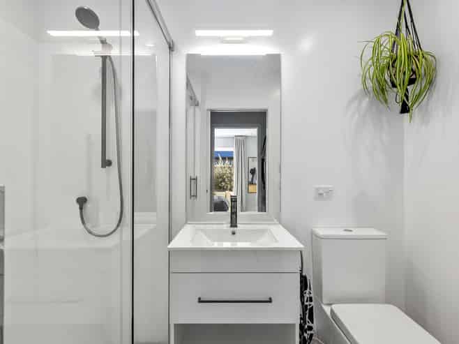 4 Warbler Lane, Albert Town
