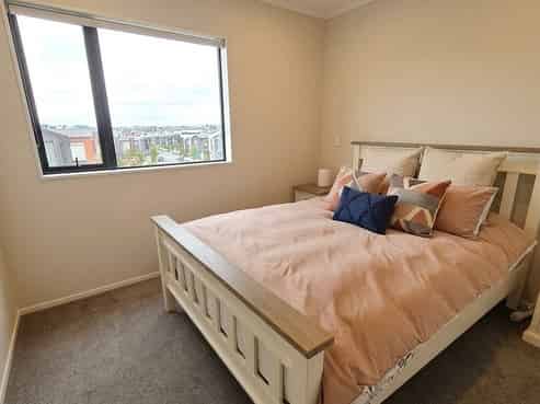 Auckland - Address withheld