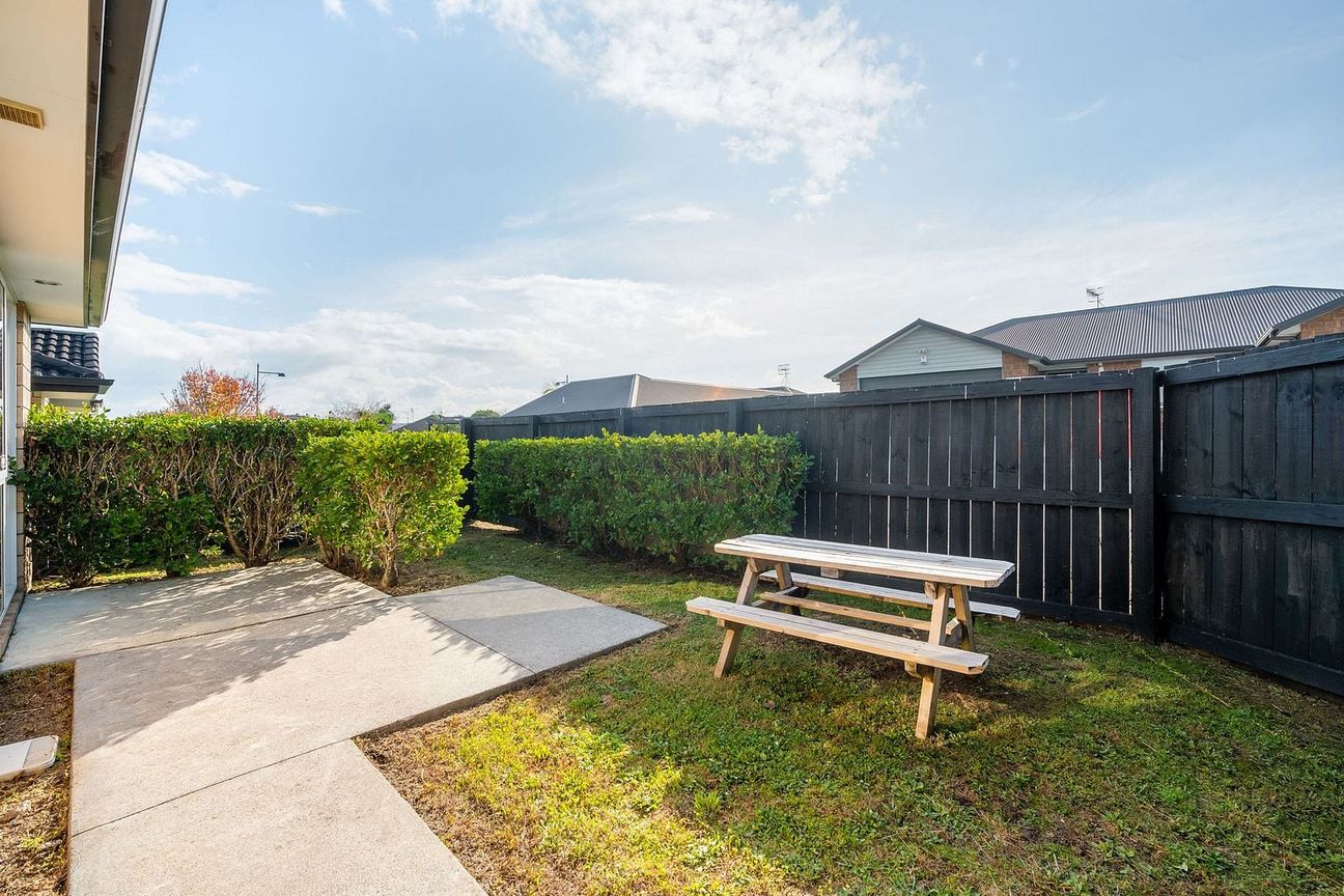 Sunny 2 Bedroom Home in Huntington, Hamilton - Vista 6
