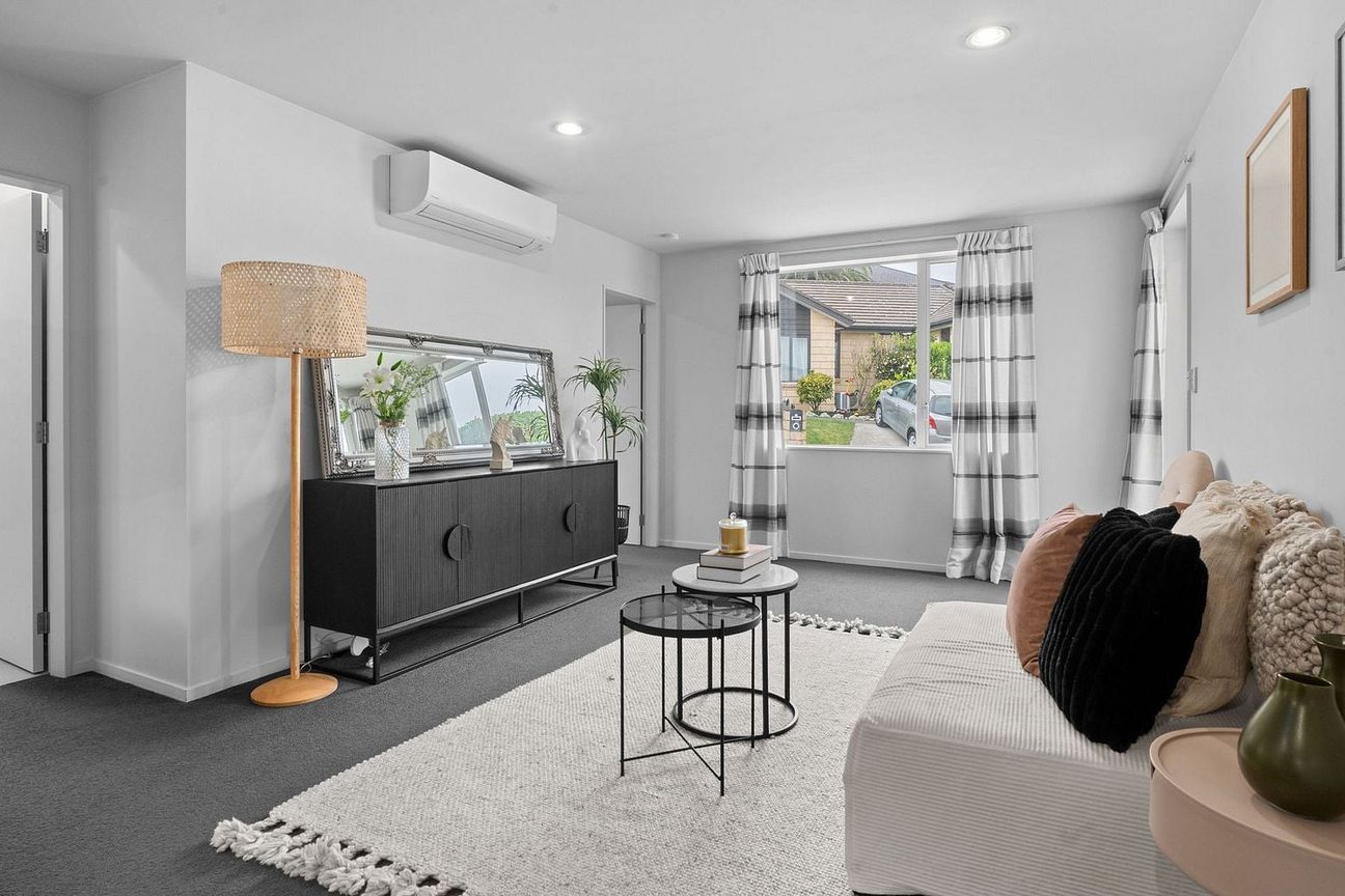 Sunny 2 Bedroom Home in Huntington, Hamilton - Vista 3