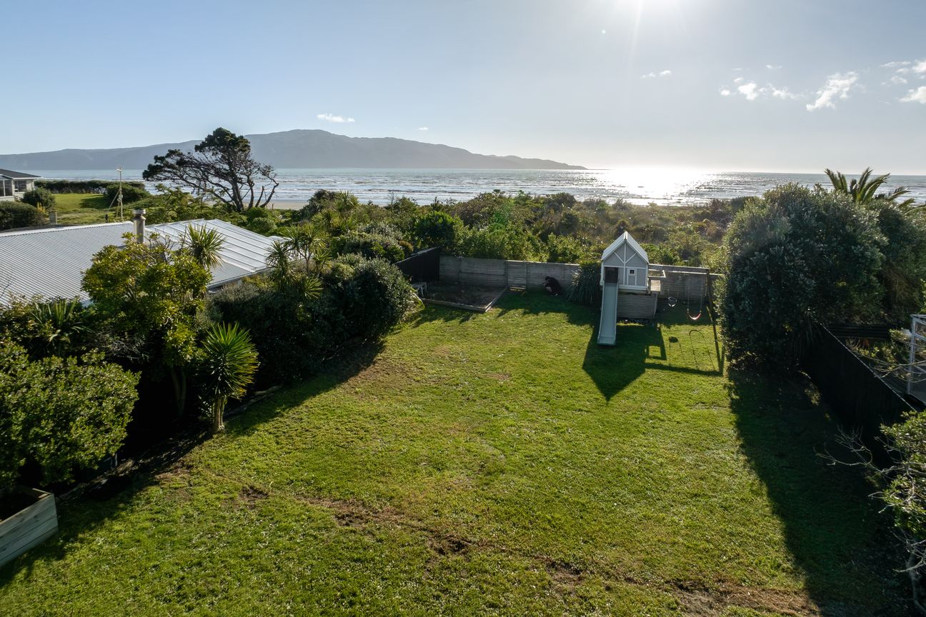 Absolute Beachfront Ownership - Aanzicht 2
