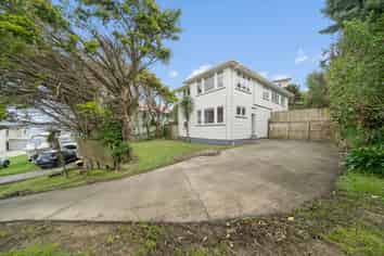 36 Ruskin Road, Newlands