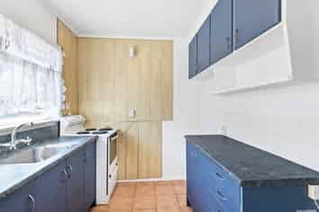 2/11 Oakland Avenue, Papatoetoe