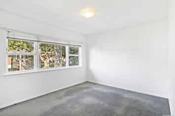 2/11 Oakland Avenue, Papatoetoe