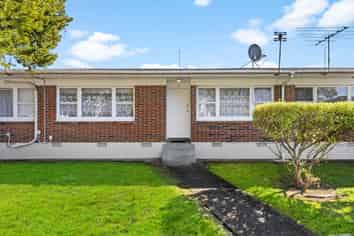 2/11 Oakland Avenue, Papatoetoe