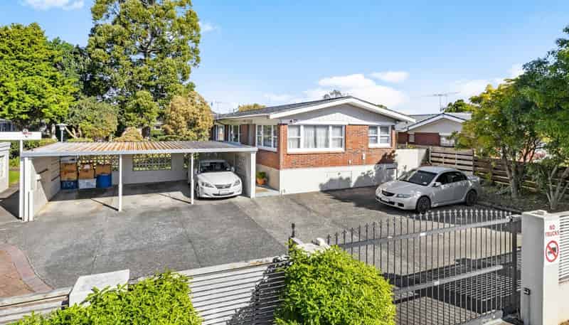 2/11 Oakland Avenue, Papatoetoe