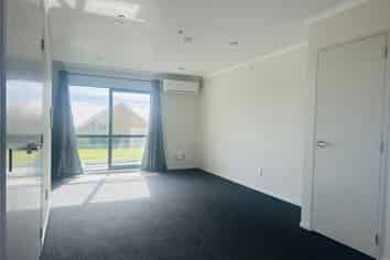 2/8 Kerrs Road, Wiri