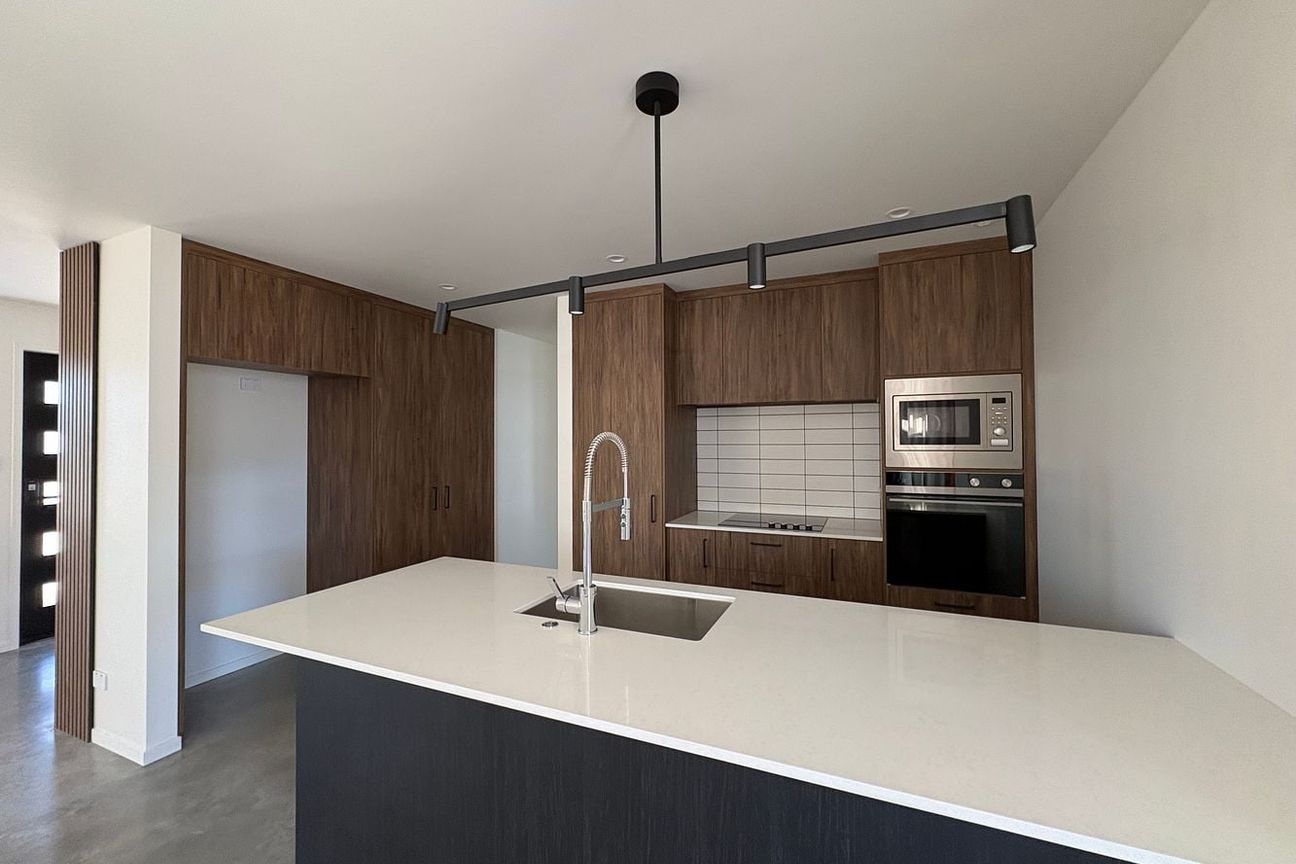 Brand New Modern Family Home in Vogeltown - Bild 3