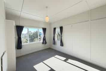 8 Blythe Street, Berhampore