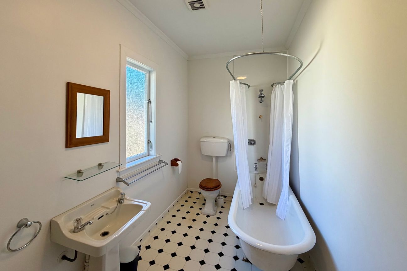 8 Blythe St, Berhampore - Fler
