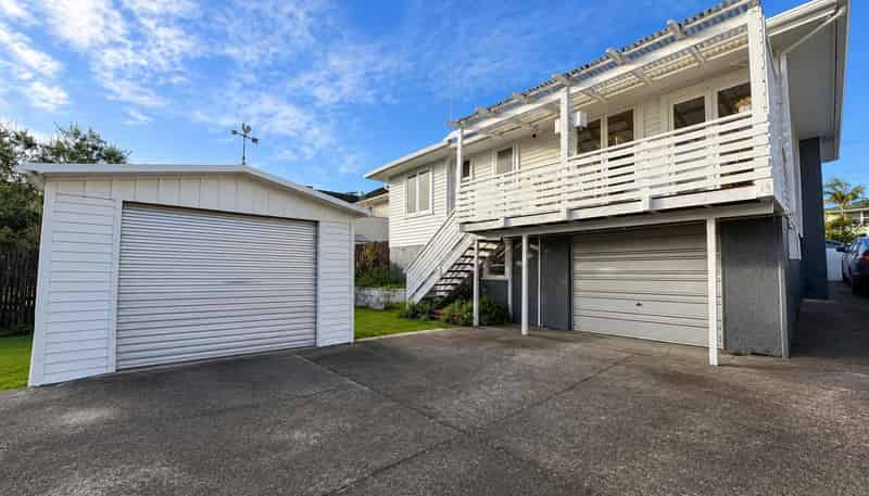 34 Sunnyfield Crescent, Glenfield