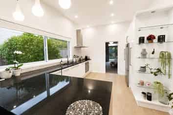 3 Mandalay Tce, Khandallah