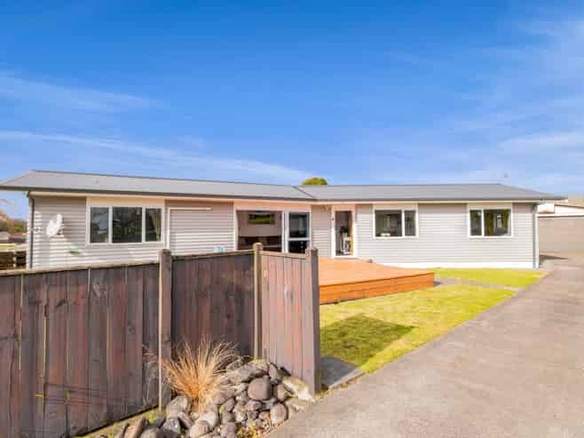 21 Oberon Street, Stratford