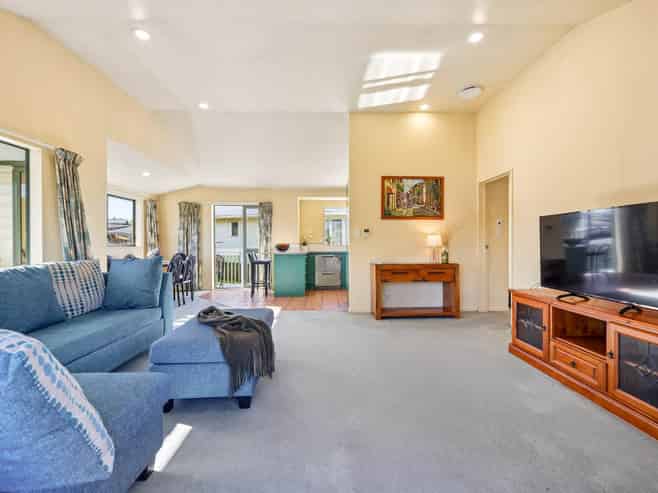 21A  Kotuku Street, Te Atatu Peninsula