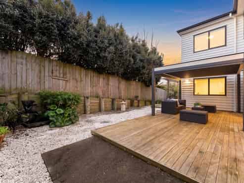 393 Rosedale Road, Albany
