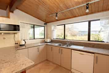 9 McClean Place, Ngatea