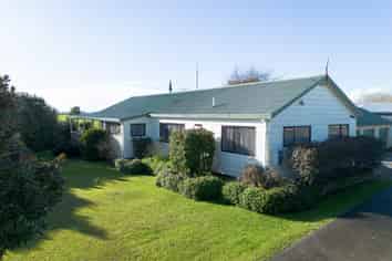 9 McClean Place, Ngatea