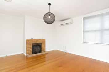 33 Coral Crescent, Panmure