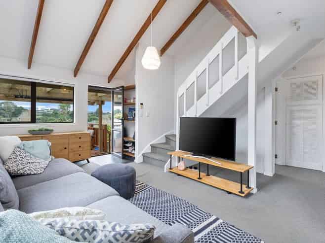 78B Vodanovich Road, Te Atatu South