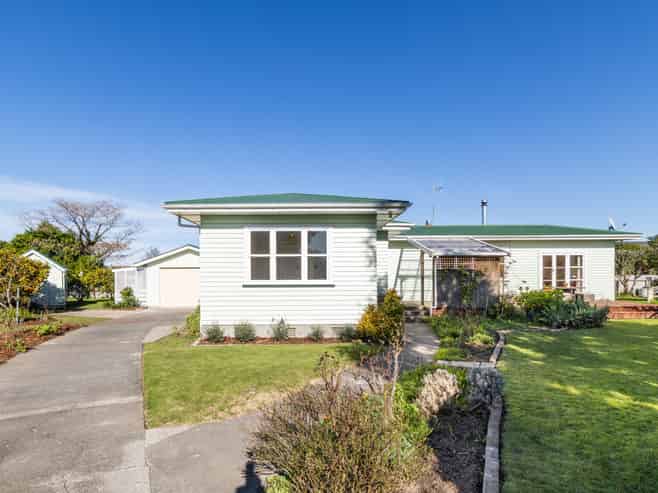 9 Chester Place, Taradale