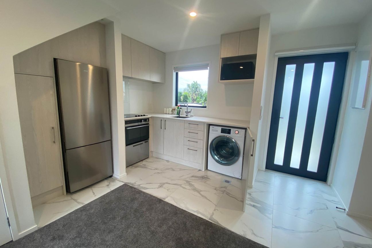 Spacious & Sunny 1 Bedroom! - Widok 2