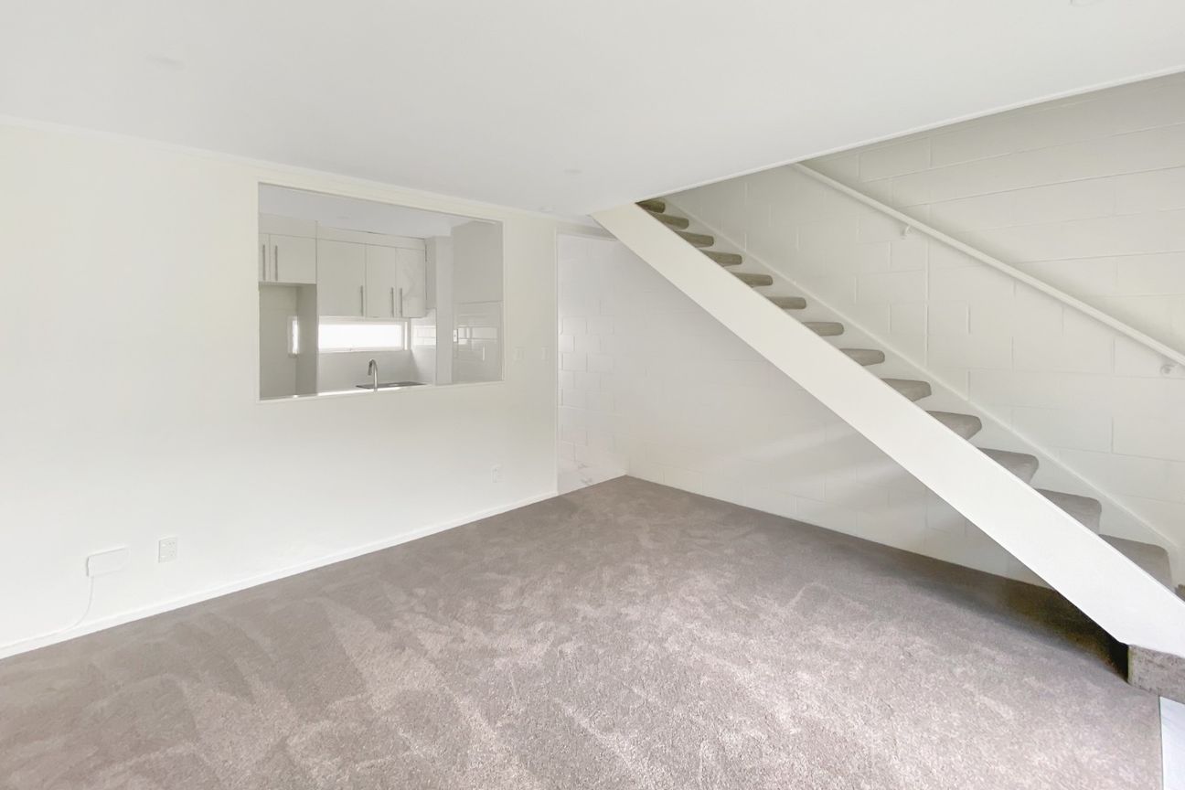 ELLERSLIE - 2 Bedroom, 1 Bathroom - Aanzicht 3