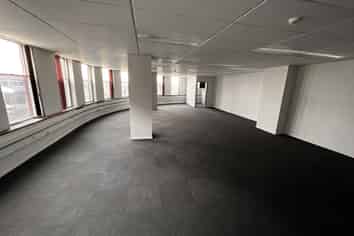 Flexible landlord with multiple options! 