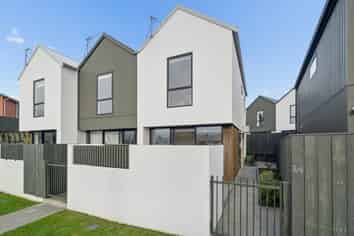 3/6 Oswald Crescent, Paparangi