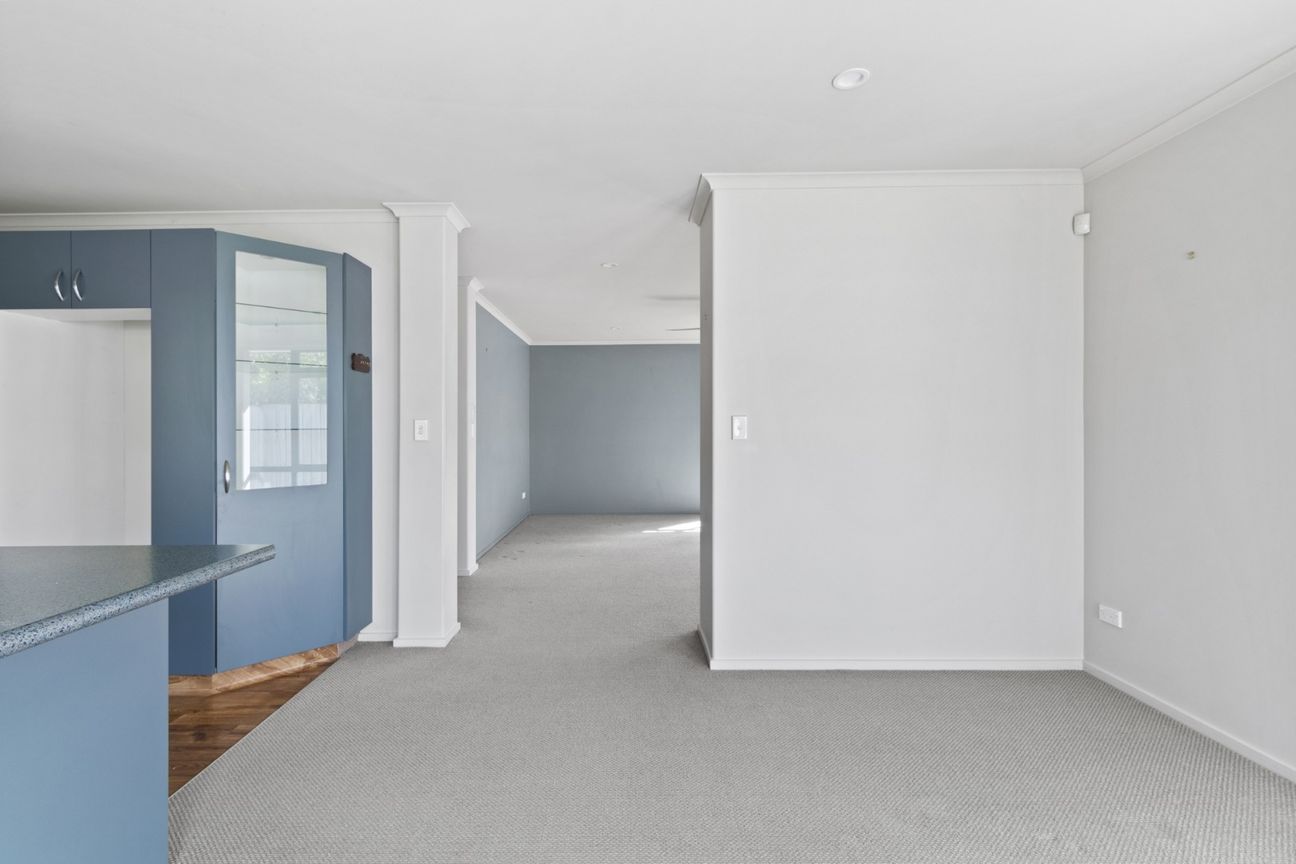 Modern Family Living in the Heart of Huntington - Widok 6