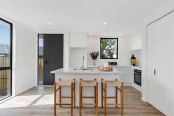 3/651 Worcester Street, Linwood