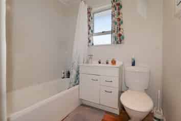 36D Seddon Street, Glenholme