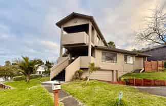 24 Bluebird Crescent, Unsworth Heights