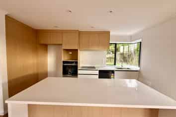 24 Bluebird Crescent, Unsworth Heights