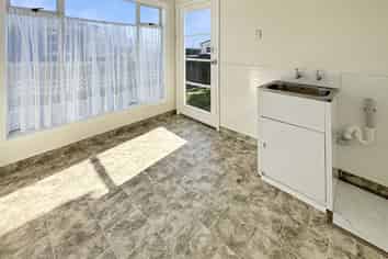 10 Carlisle Street, Levin