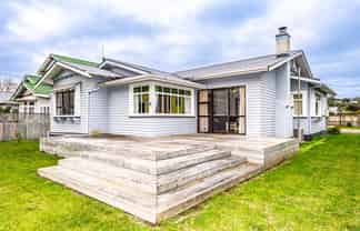 32 Jones Street, Whanganui East