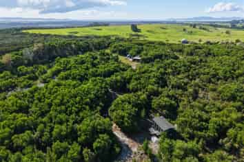 215 Tahanga Road, Lake Ohia