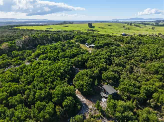 215 Tahanga Road, Lake Ohia