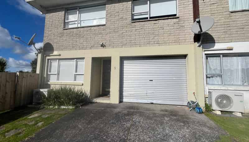 5/81 West Coast Road, Glen Eden