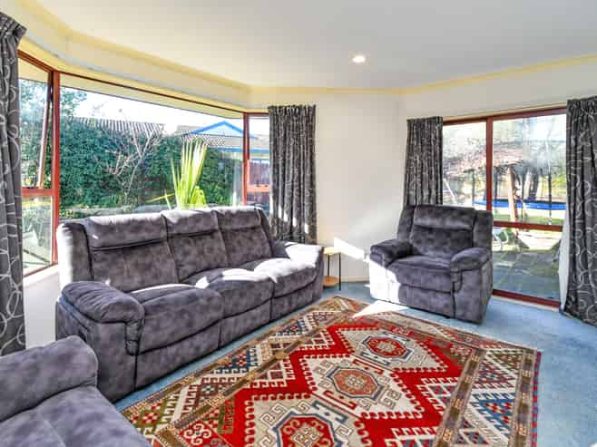 36 Ksenia Drive, Flat Bush
