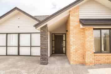 12 Erceg Way, Rosehill