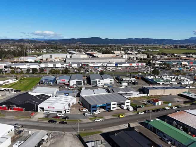 Secure, Tidy Gateway Industrial Unit