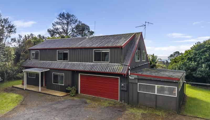 695A Esdaile Road, Whakamarama