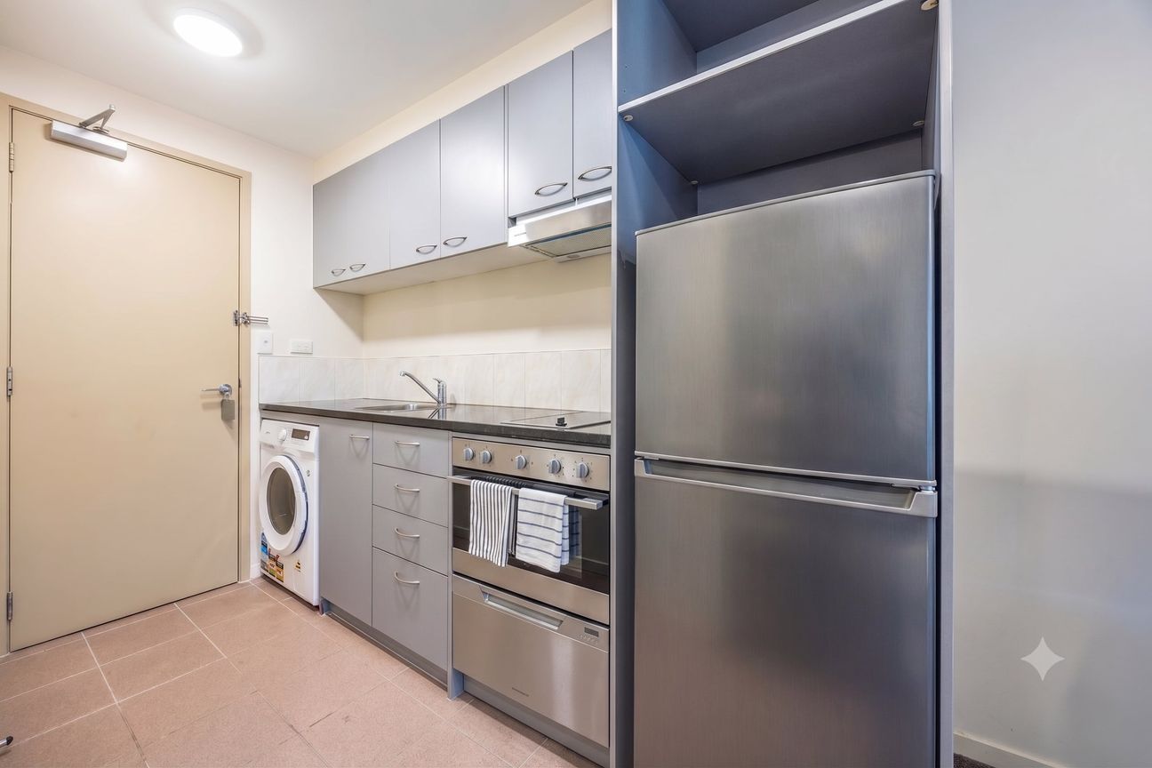 Inner-City Comfort: Modern Living at Imperial Gardens - Vista 3