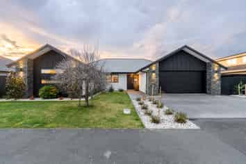100 Tauhinu Avenue, Lincoln