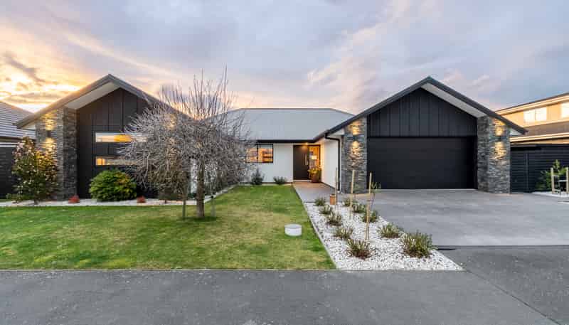 100 Tauhinu Avenue, Lincoln